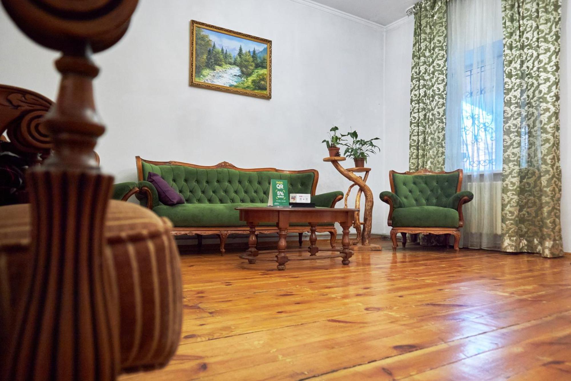 Sweet Vibe Hotel Almaty Exterior photo